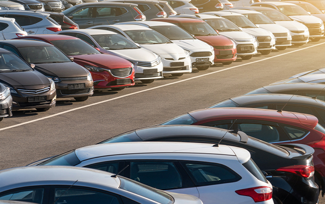 Stock Used Cars 圧倒的な在庫