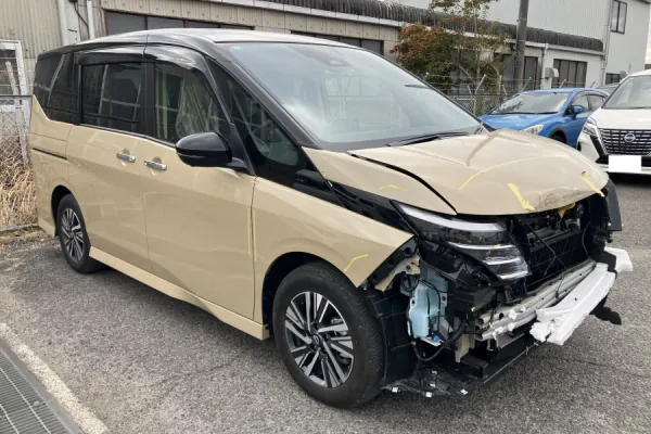 日産 セレナ