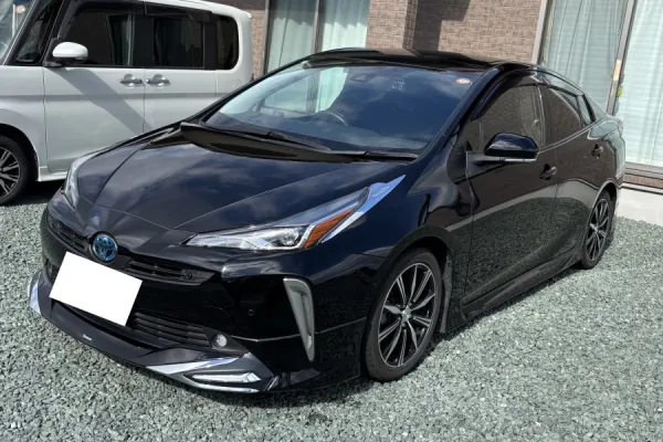 トヨタ プリウス