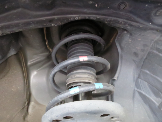 サスペンション | 車買取のソコカラ サスペンション