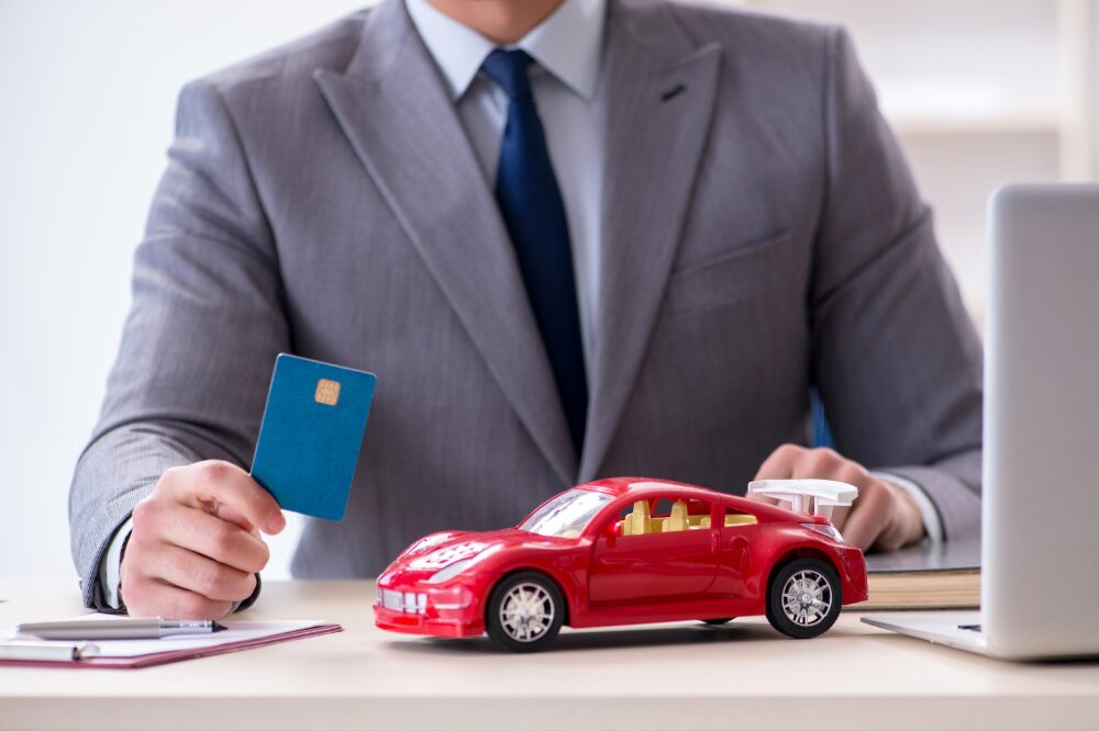 車検と買取 | 車買取のソコカラ 車検証の再発行にかかる時間