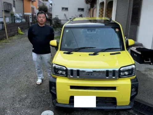 ソコカラで買い取らせていただいたタフトとお客様のお写真