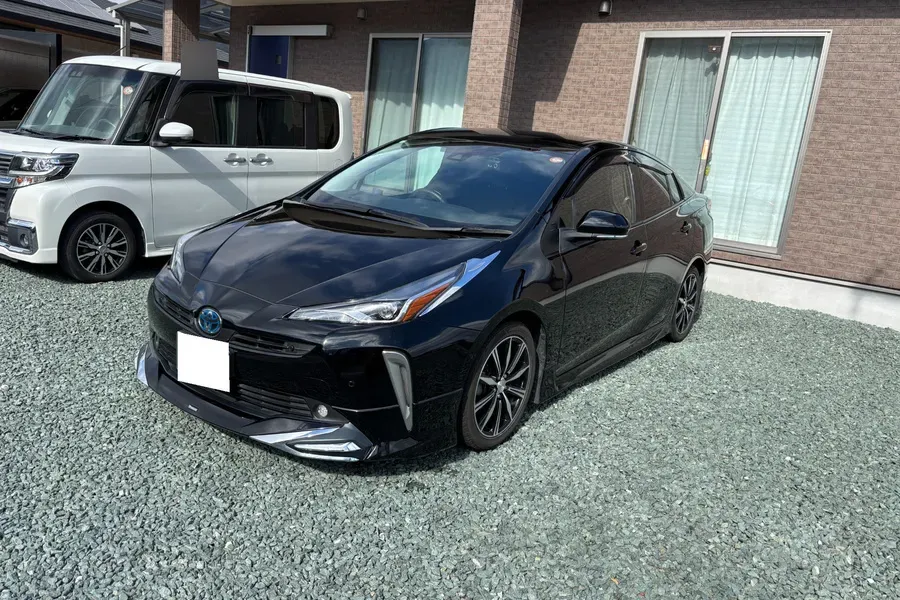 トヨタ プリウス