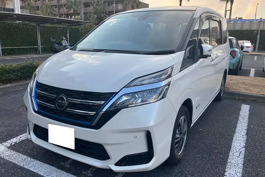 日産 セレナ