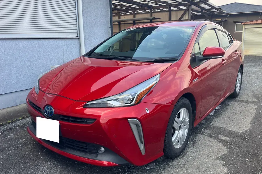 トヨタ プリウス